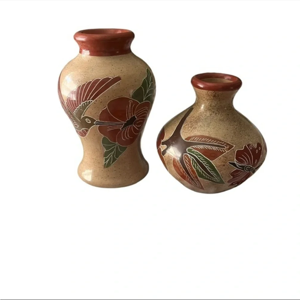 Peru Pottery Carved Handcrafted Folk Art BIRDS &-Floral in Earth Tone and Rust
